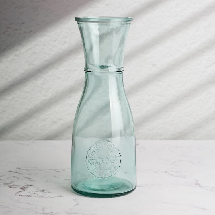 Bottiglia in vetro riciclato da 850 ml con tappo in silicone 1
