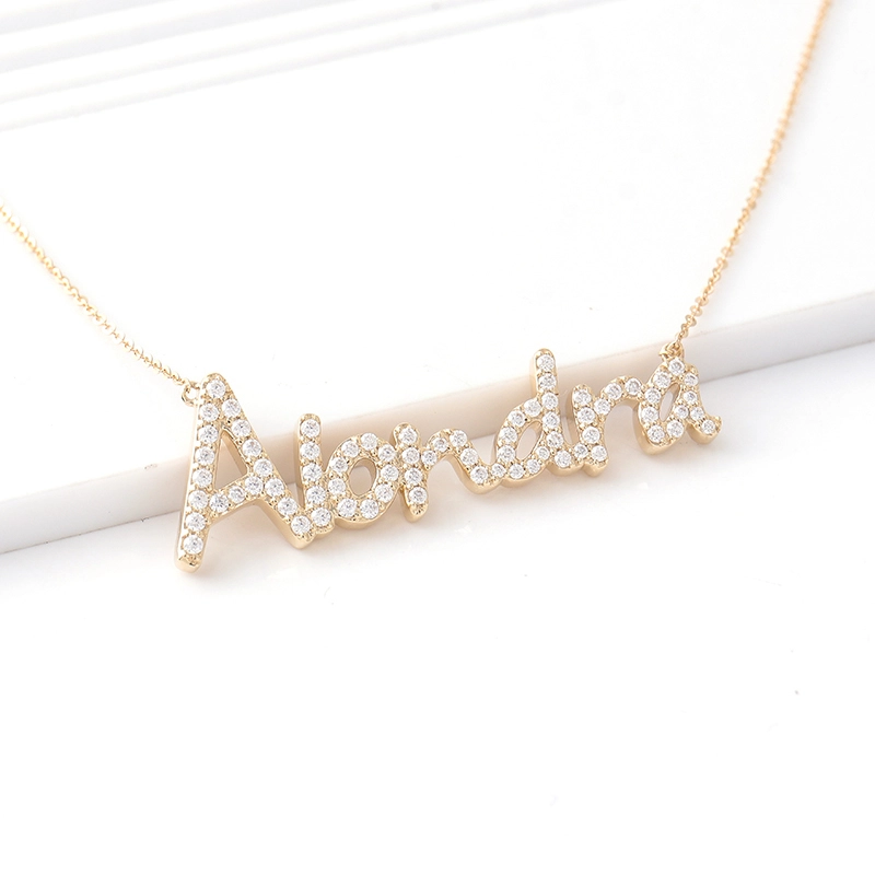 Collier de nom de diamant 10k Moisanite Moisanite Diamond Nom personnalisé Collier Personnalisés Cadeaux Diamond Lettre Diam 1