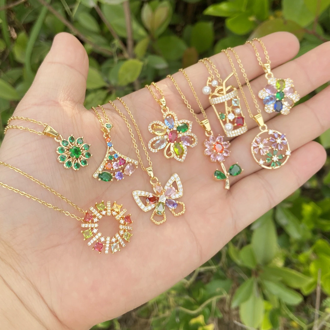 2023 New Jewelry Copper Micro Inlaid Color Zirconium Necklace Sweet Flower Pendant Personalized Butterfly Necklace 1