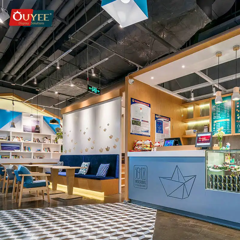 Modulare Holzvitrine/Theke für Cafés 1