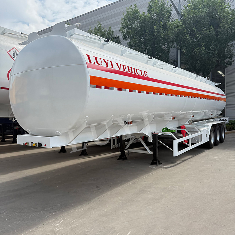 4-bin 40m³ petrolero remolque | Solución de transporte de 3 ejes 1