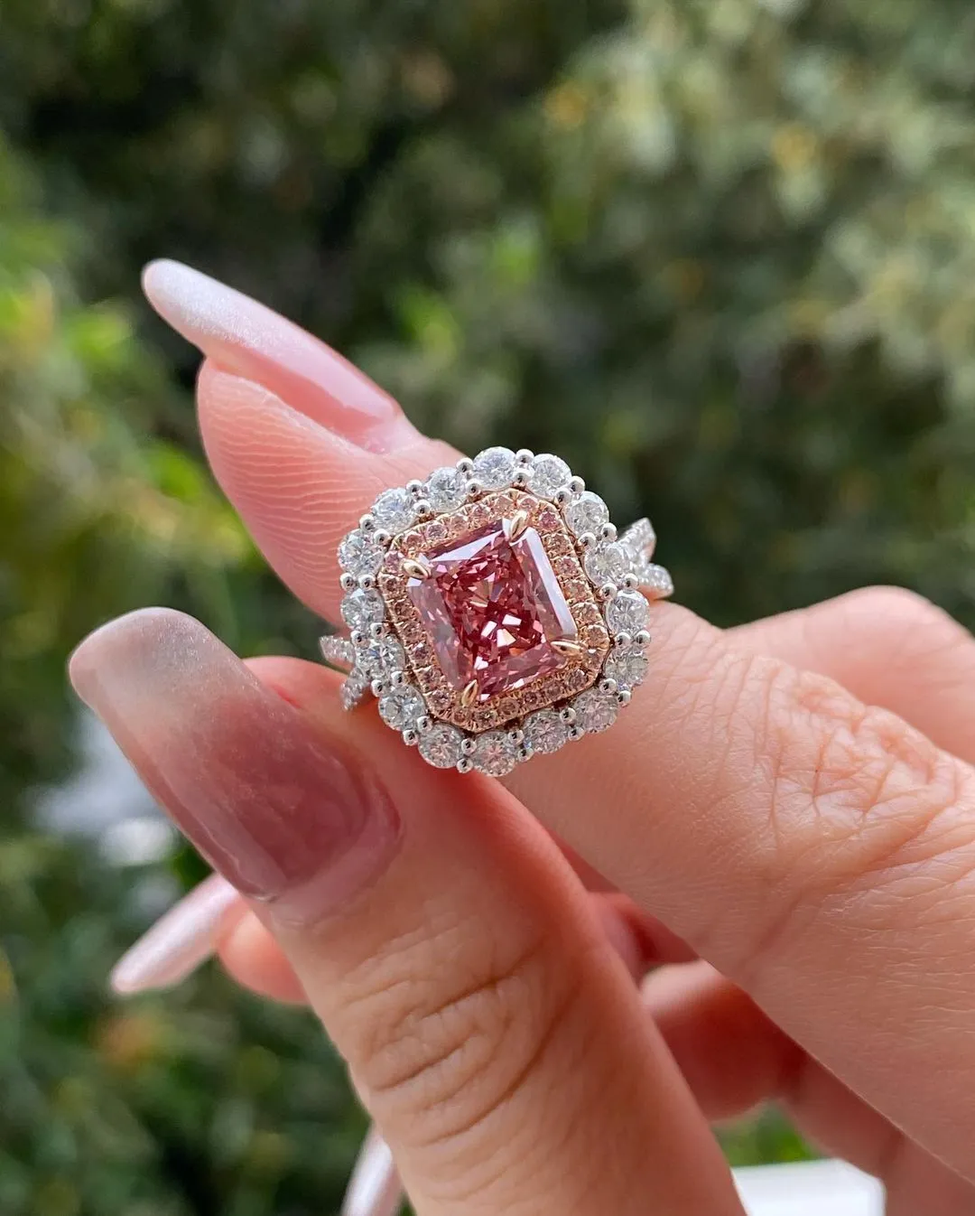 [promo Sale] Luxury 2.13ct Radiant Cut Orange Pink Lab Diamond Ring With Side White Def Diamond 18k Gold White Proposal Gift 1