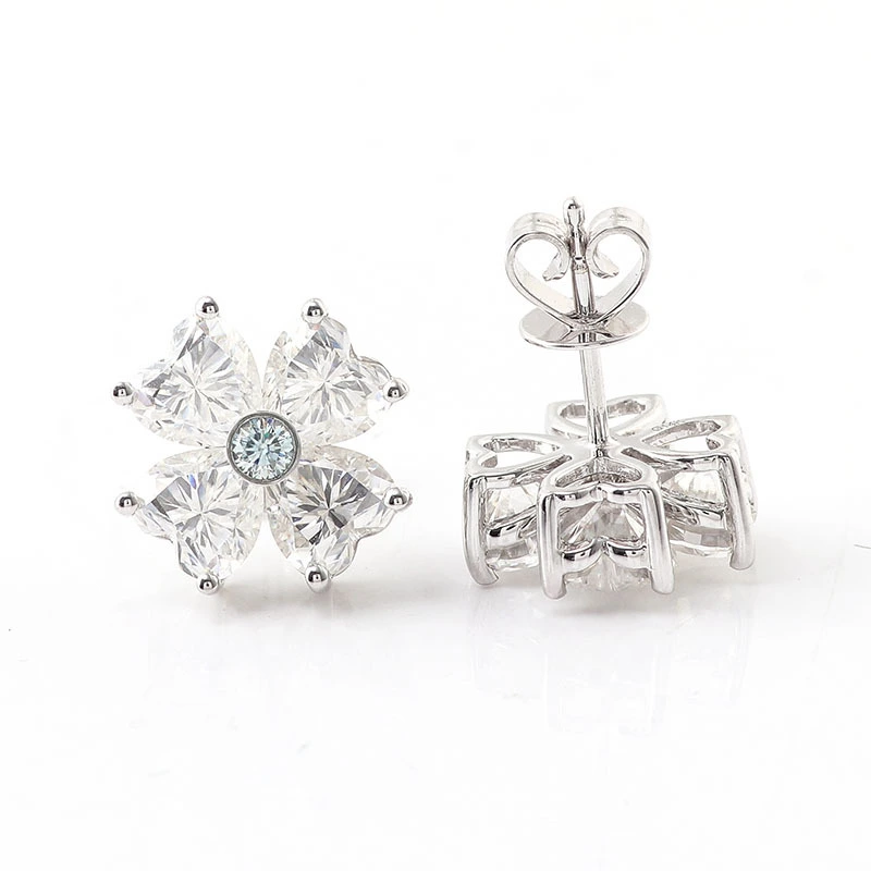 Boucles d&39;oreilles en diamant 14 carats avec motif floral et 6,5 carats de moissanite taille cœur, bijoux de mariée, clous d&39;oreilles en or massif 1