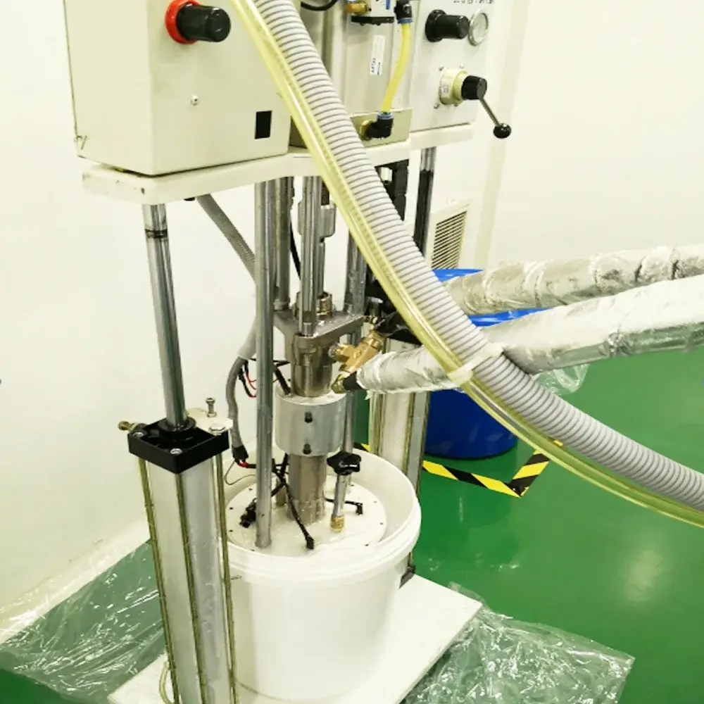 Blood Tube Labeling Machine 20 by TH Biol 6
