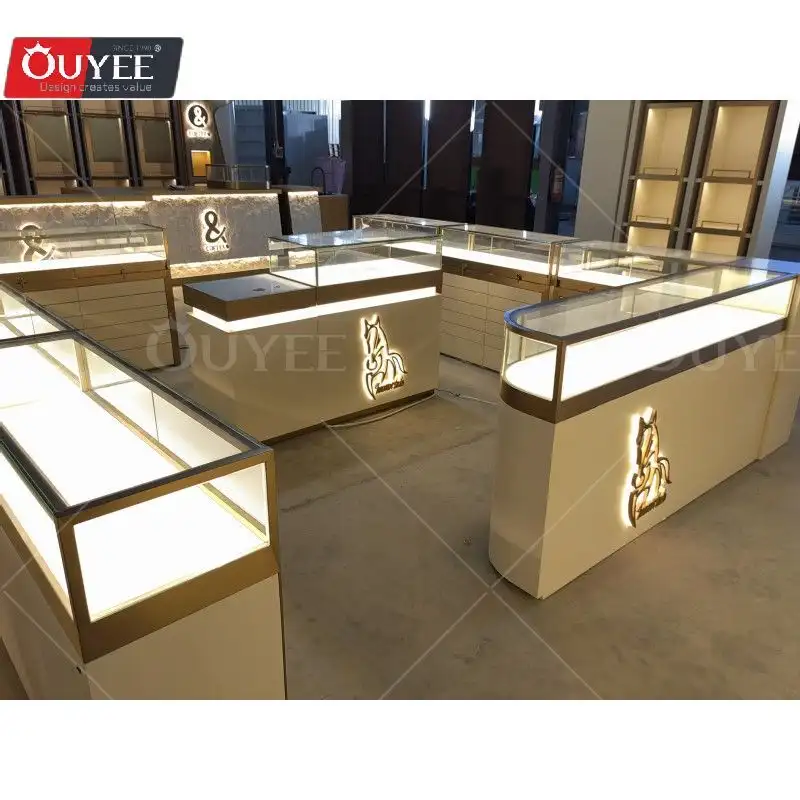 Maßgefertigte Schmuckvitrinen aus Glas für Ladenauslagen 1