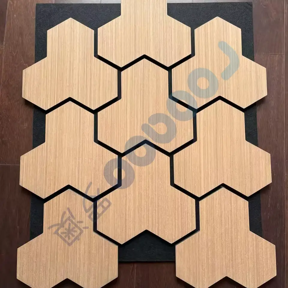 3D akoestische panelen van natuurlijk hout met lamellen voor hotels, sportscholen, magazijnen en buitenruimtes 1