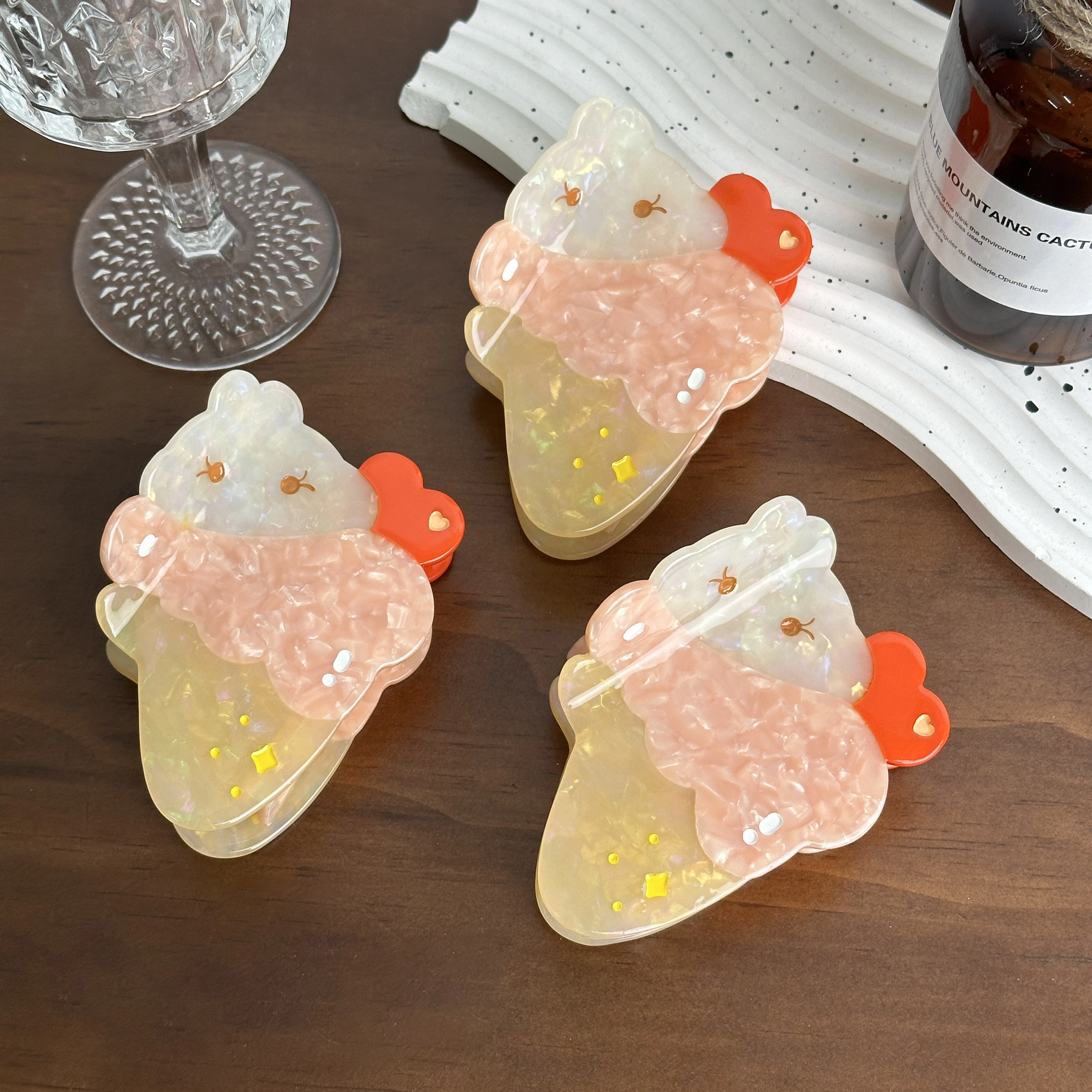 Dowell Honey Cute Korean Version Large Sugar Cone Hair Clip Acrylic Party Girls Vinegar Hair Claw Meatball Ice Cream Head 1