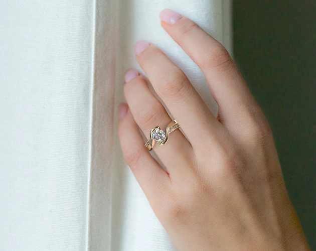 Wholesale Customized Looking For 2ct D/vs1 Lab Grown Diamonds Ring Yellow 10k/14k/18k Real Solid Gold Engagement Rings Fine Jewe 1