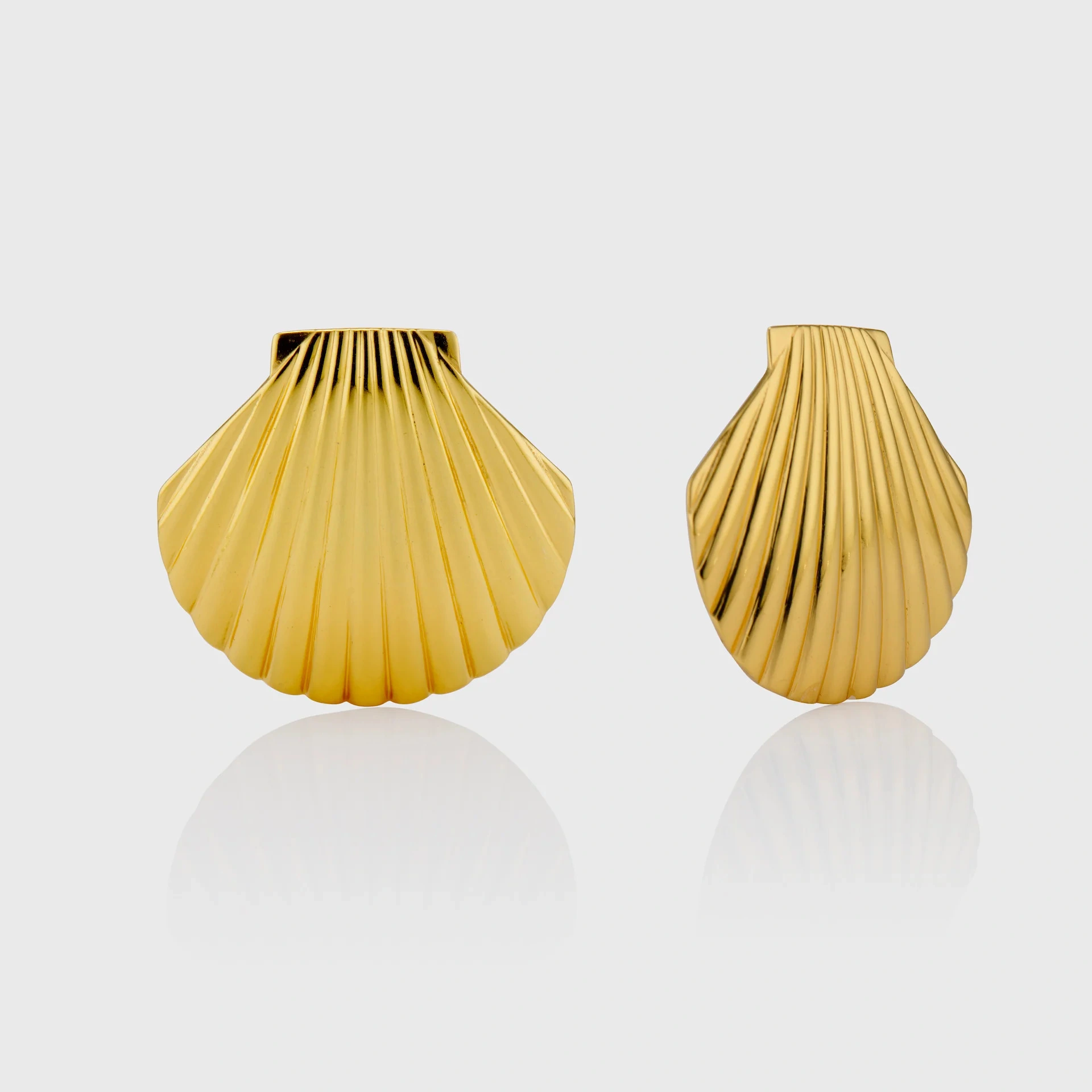 2024 New Arrival Beach Jewelry Big Earrings Luxury Stainless Steel 18k Plated Shell Wrinkle Pattern Stud Earrings For Women 1