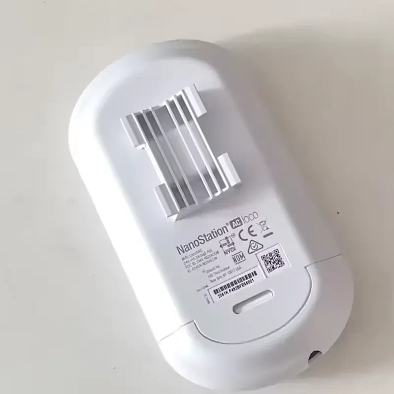 Loco5AC-5-US  Ubnt Loco5ac-5-us 5ghz Airmax Ac Cpe Wi-fi Management Outdoor Wireless Bridge 1