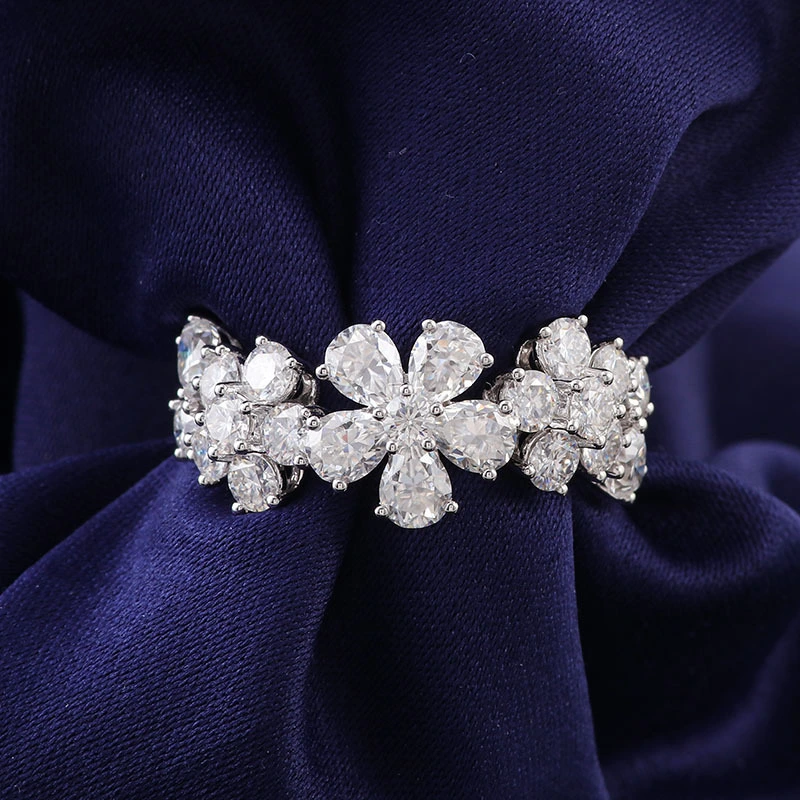 Anneau de forme de fleur de conception unique 10k Bague de bijoux d'or blanc 1