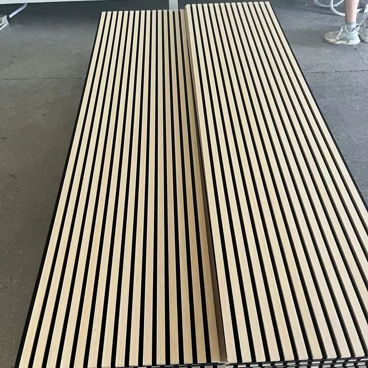 White Oak Acoustic Slatted MDF Wall Panels for Sound Absorption and Decoration 1