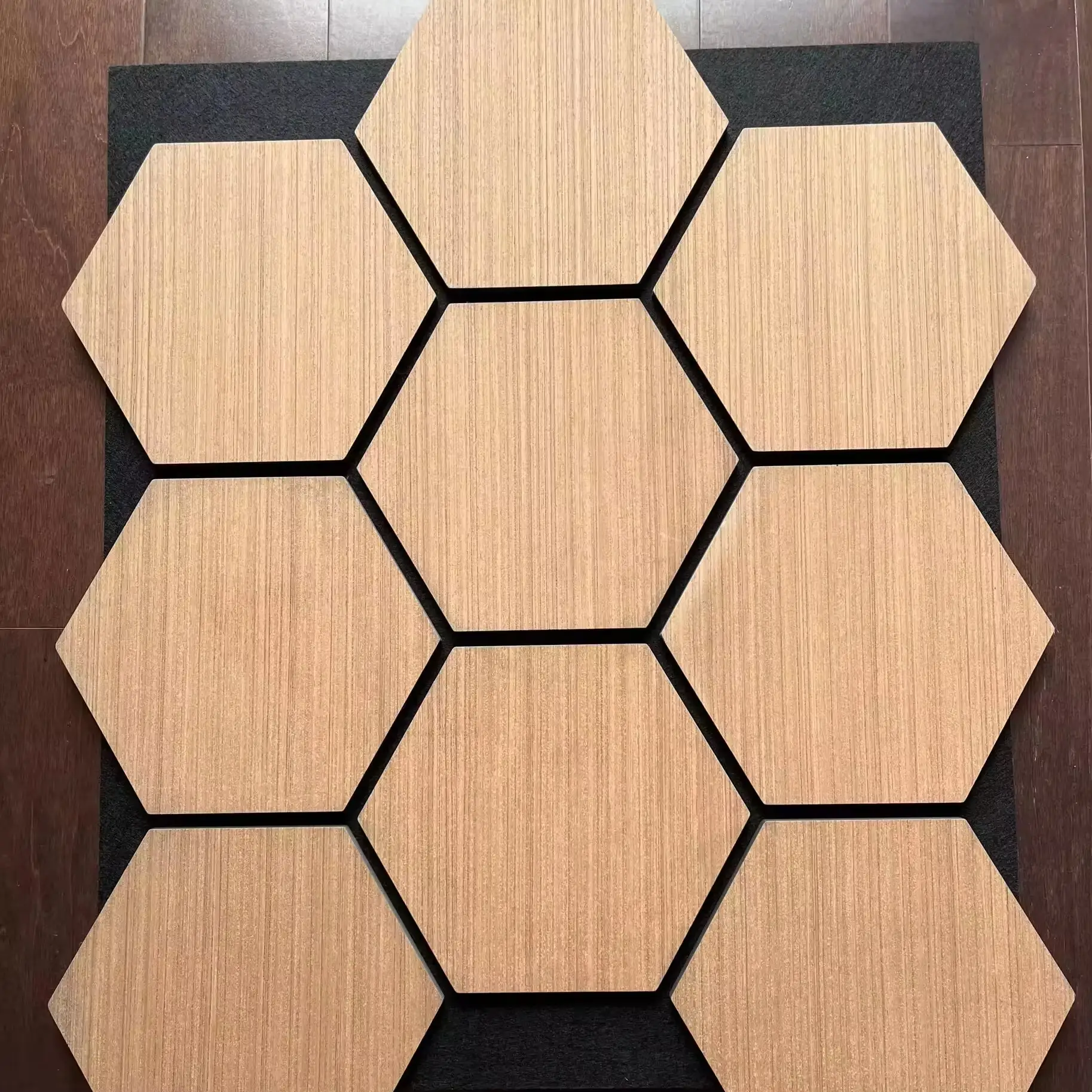 Akupanel 3D MDF Wooden Slat Felt Acoustic Panels Hexagon Polyester Fiber 1