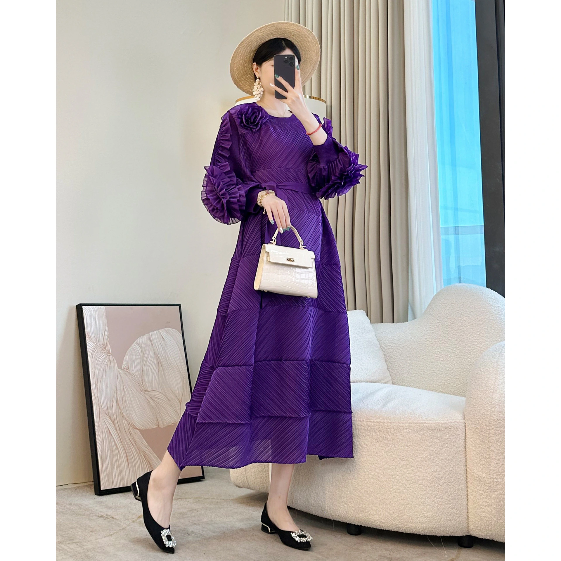 2025 Autumn Elegant Ladies Dress High-end Heavy Industry Embroidered Design Casual Pleated Dress 1