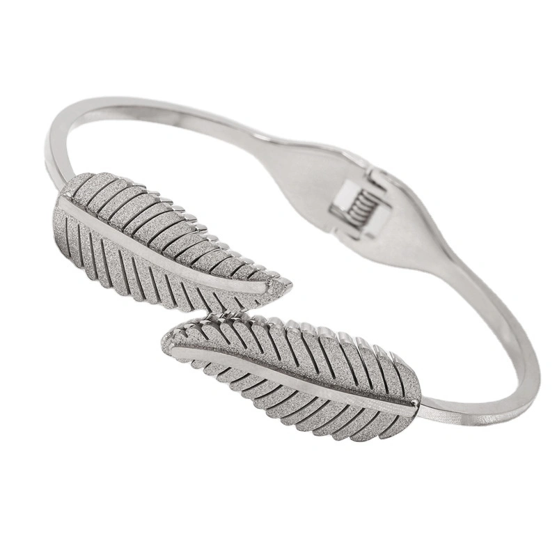 Wholesale Fashion Stainless Steel Leaf Open Bracelets Women's Luxury Bracelets 1