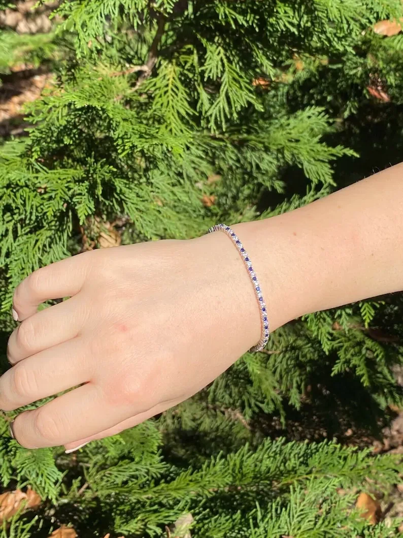 Damen Mädchen 10k Iced Out Tennisarmband einreihig Moissanit Diamant <000000> Lab Saphir 12