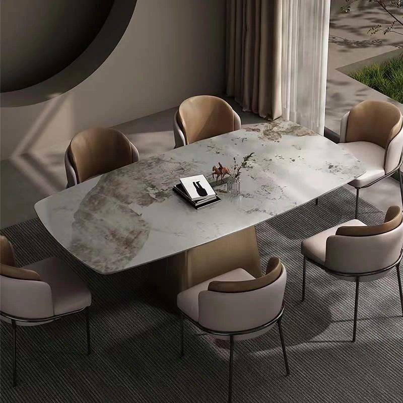 Mensa cenatoria pretio vili in popina, cum superficie ardesiacea, sex et octo sellis destinata. 1