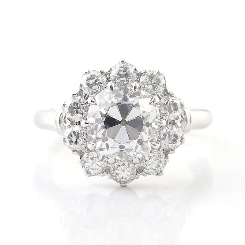 Bague de fiançailles personnalisée en or blanc 14 carats avec moissanite de haute qualité, forme ronde en forme de fleur, diamant pour petite amie 1