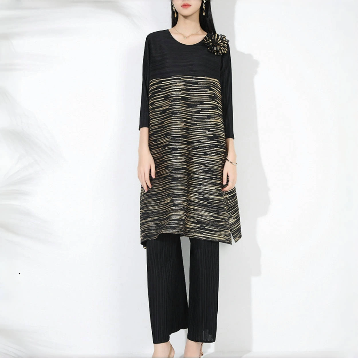 Elegant Pleated Suits – Wholesale Available for Fashion Retailers Miyake Pleated Hot Gold Causal Long Top Indian Pakistan Office Dress Suit Large Size Wide Leg Pants 2 Piece Set Women 1
