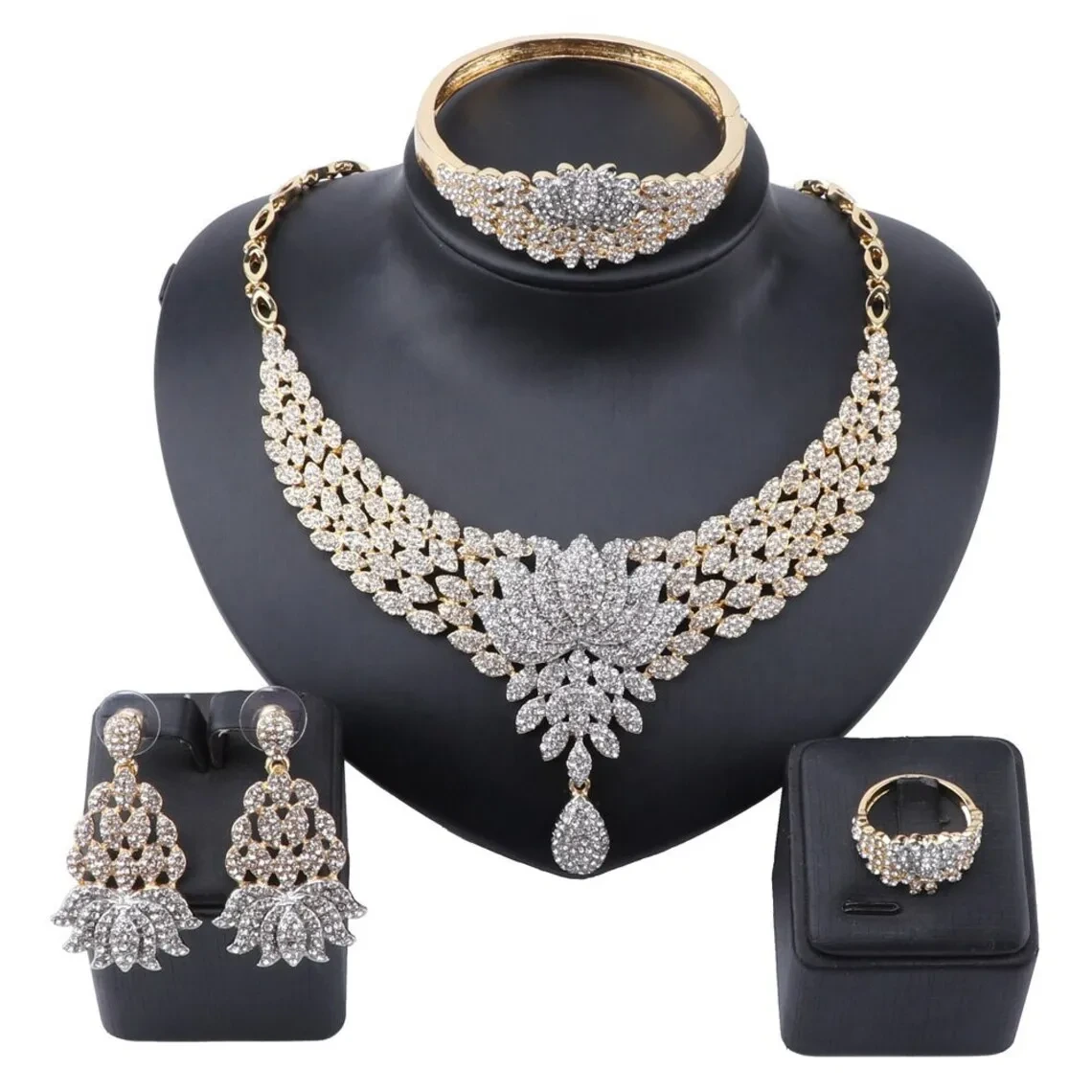 China Großhandel 925 Silberschmuck mit 18 Karat Gold plattiert und Moissanit Diamond Luxus -Schmucksets 1