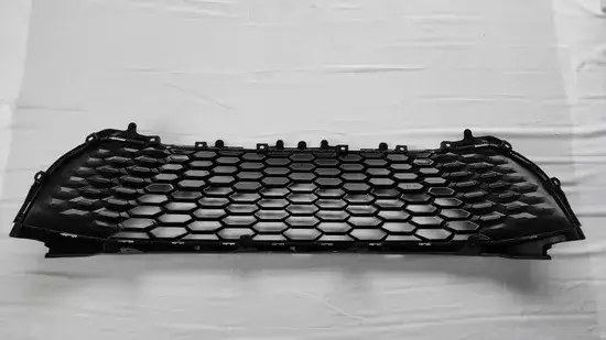 Toyota Camry LE/SE/XLE/XSE-ს მრავალფუნქციური ბამპერის ცხაურების (SE) შესწავლა 1