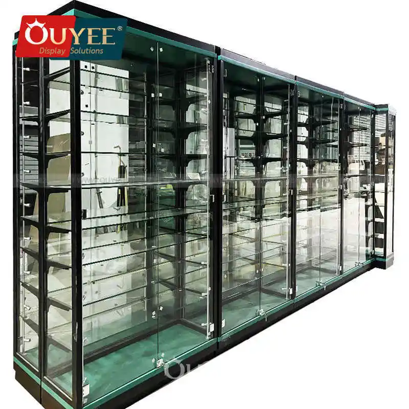 Glasvitrine für den Tabakkiosk im SE1 Shop – abschließbare Vitrine 1