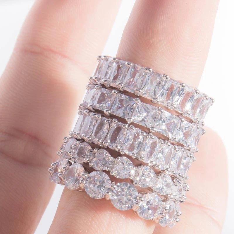 18k Gold Custom Engagement Ring Diamond Eternity Moissanite Ring Band For Women Wedding Design 1