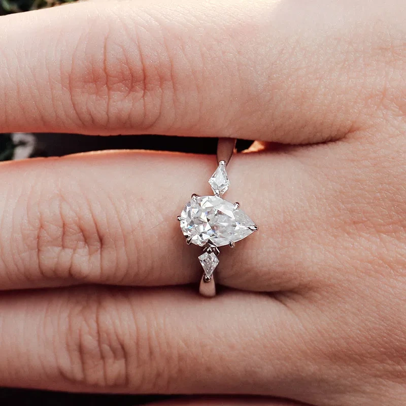 18K14K 10K Joyas de oro 6x9mm 1.5ct Pear Cut Clarity VVS Moissanite Diamante Color Blanco Anillos de diamantes Anillo de compromiso de mujeres 1