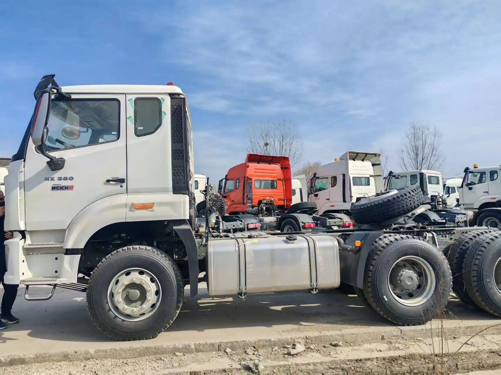 Truck Tractor and Trailer HW19710 - - KDZG Trailer Truck 3