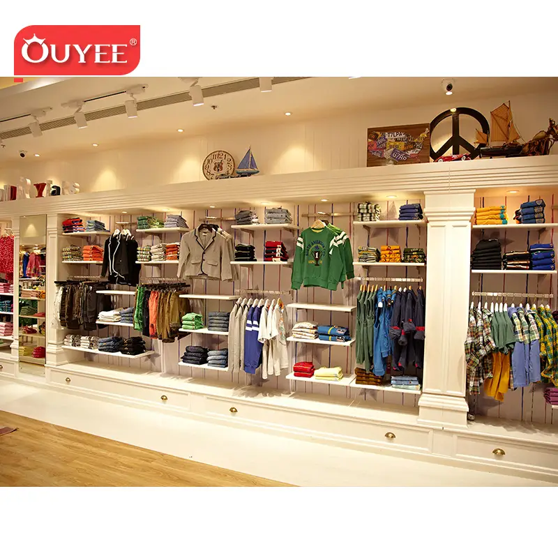 متجر ملابس الأطفال والرضع، أثاث وديكور 1