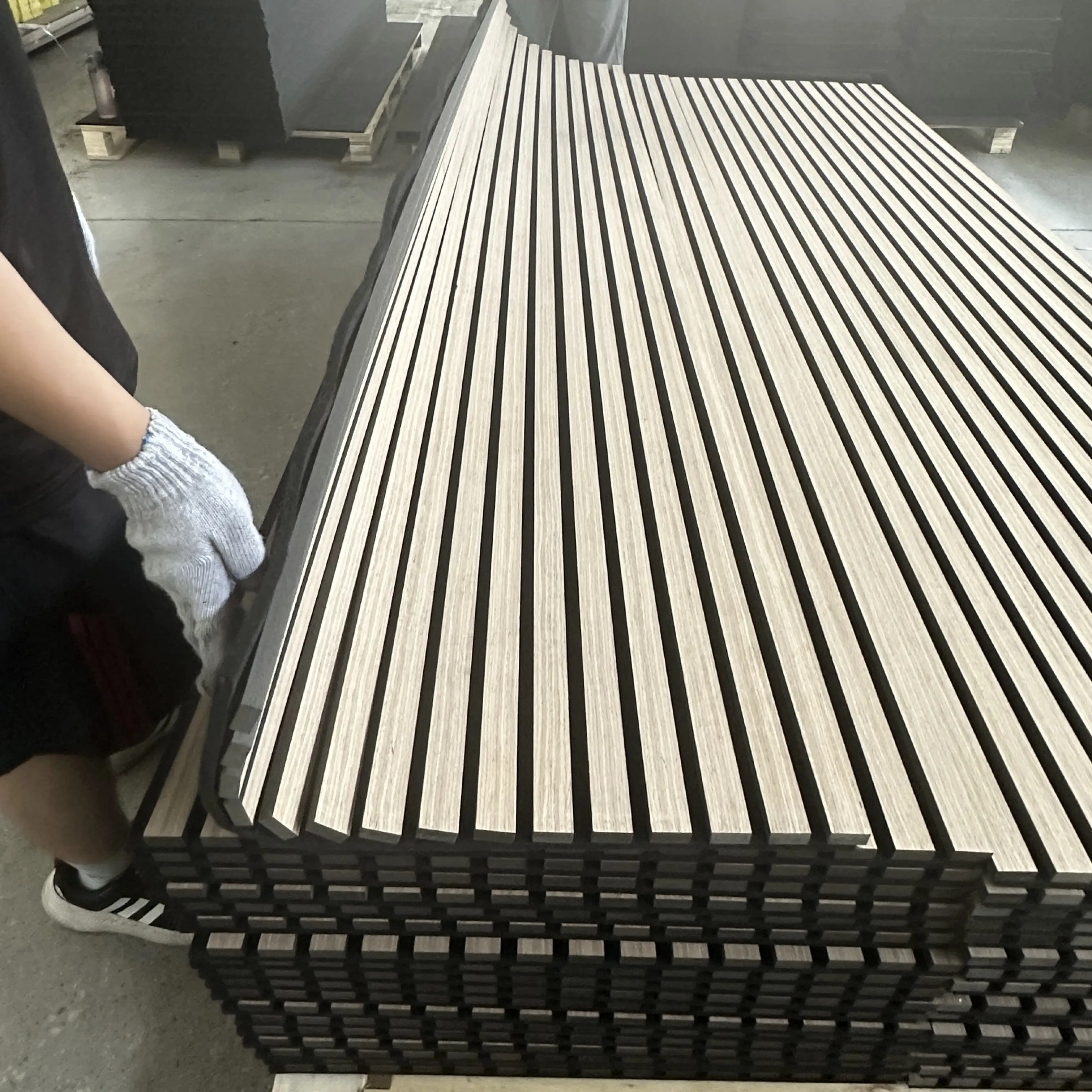 Flexible Curved Wood Veneer Acoustic Wall Slat Panels for Interior Use 1