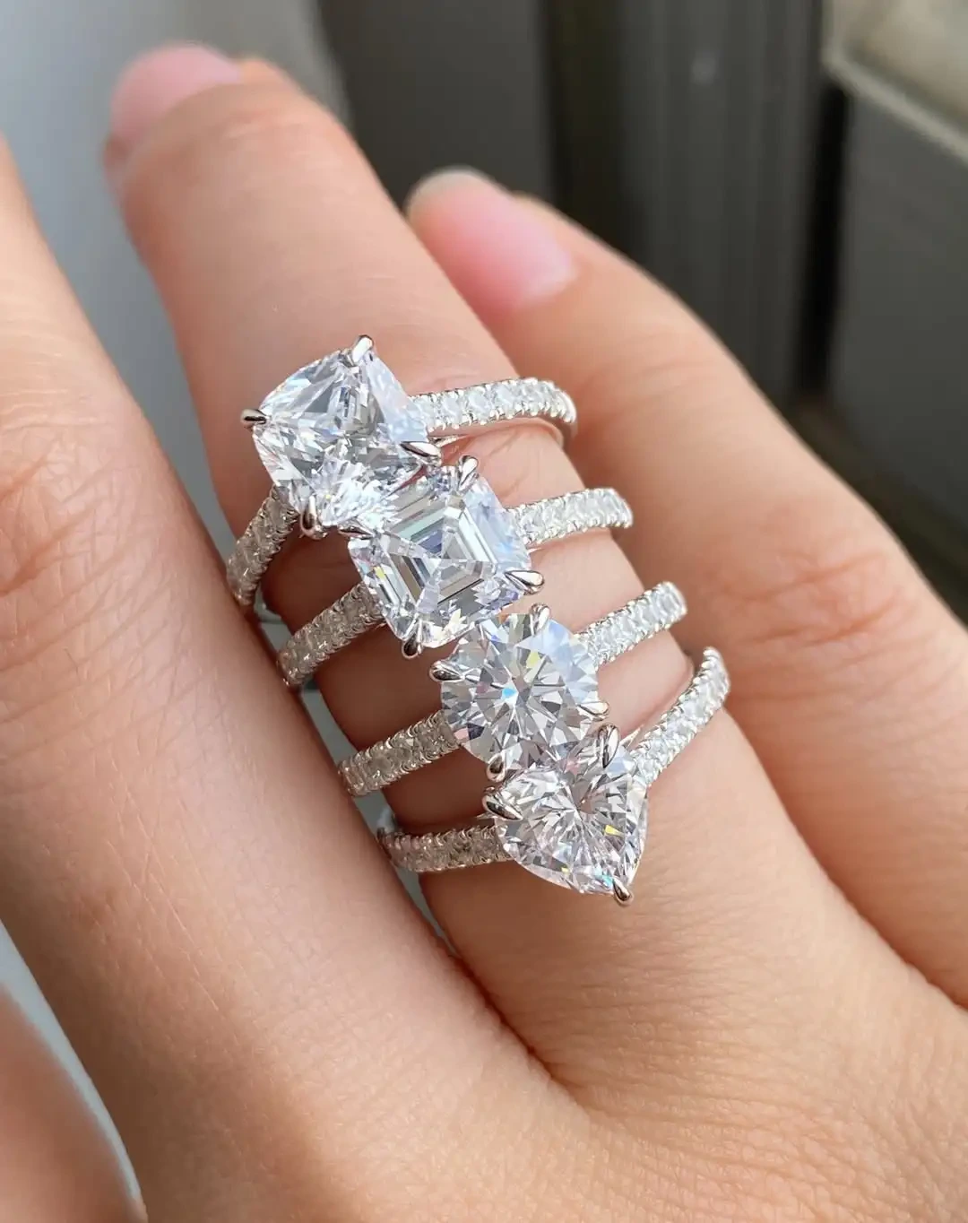 Anneau de mosan 2CT en or blanc 10k avec différentes formes coupées def-VVS1 Moisanite Diamond Engagement Ring avec GRA 1