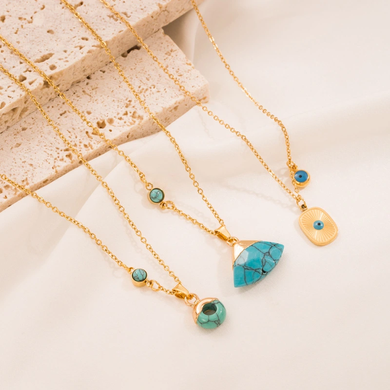 European And American Trend Stainless Steel Retro Style Turquoise Leaves Titanium Steel Pendant Necklace Jewelry For Women 1