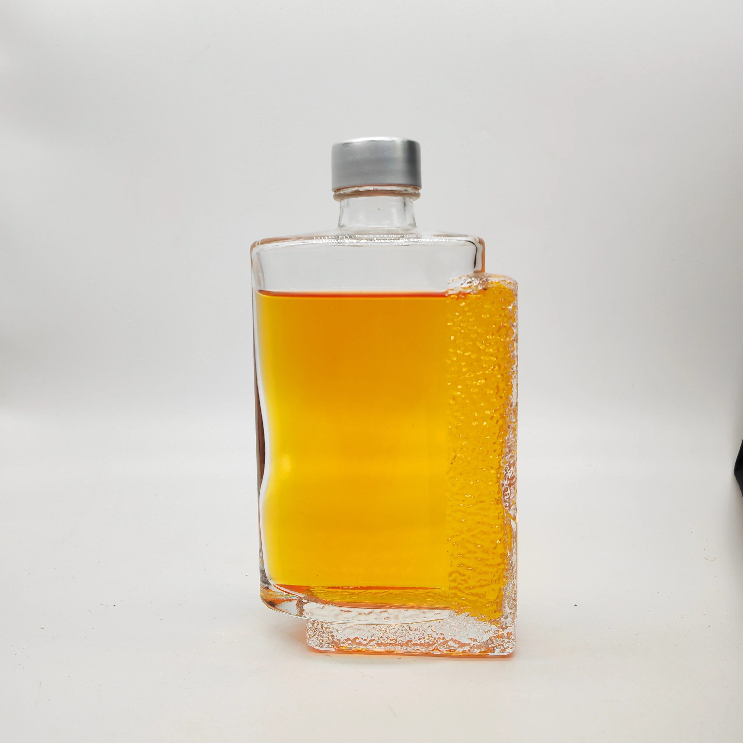 Wholesale Custom Brandy Xo Whiskey Rum Bottle 300ml Wine Bottle Creative Clear Glass Bottle 1