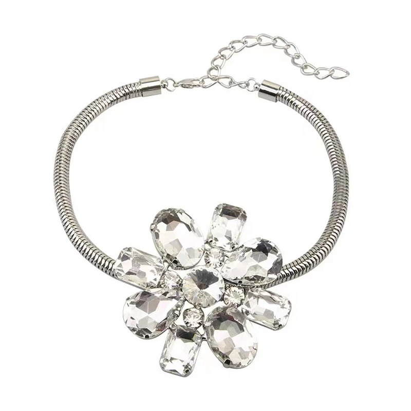 Retro Personality Big Transparent Crystal Flower Choker Necklaces Fine Herringbone Snake Chain Rhinestone Necklace For Women 1