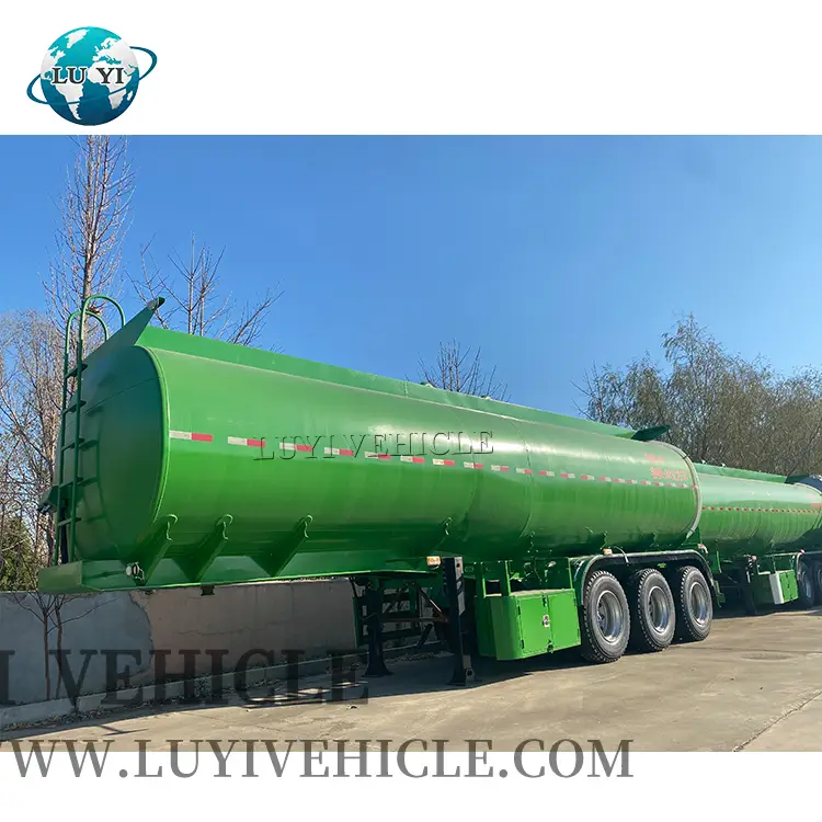 Remorque de camionnier à carburant en acier en carbone à 3 axes Capacité de 20 à 50 kl 1