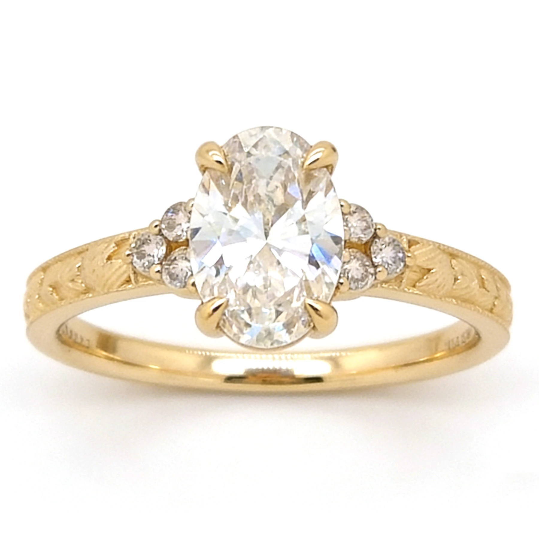 Pt950 Platinum Oval Diamond Ring Vintage Engraved Three Stone Design Wedding Band For Her 1