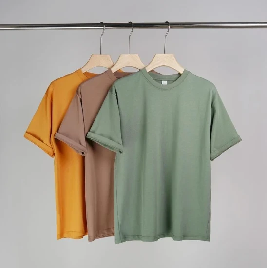 Camiseta beige oversize de cuello redondo personalizada - Opciones de color para el logotipo impreso 1