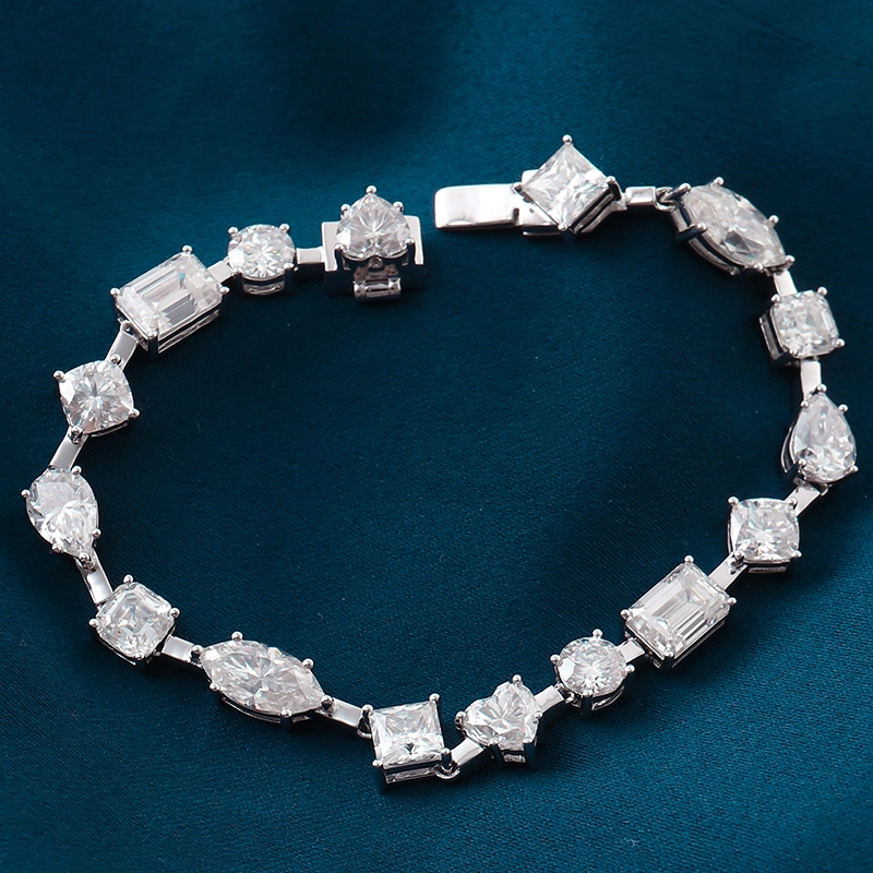 Charme Fashion Femmes Cuban Link Link Moissanite Diamond 18K Bracelets en or pour les conceptions des hommes 1