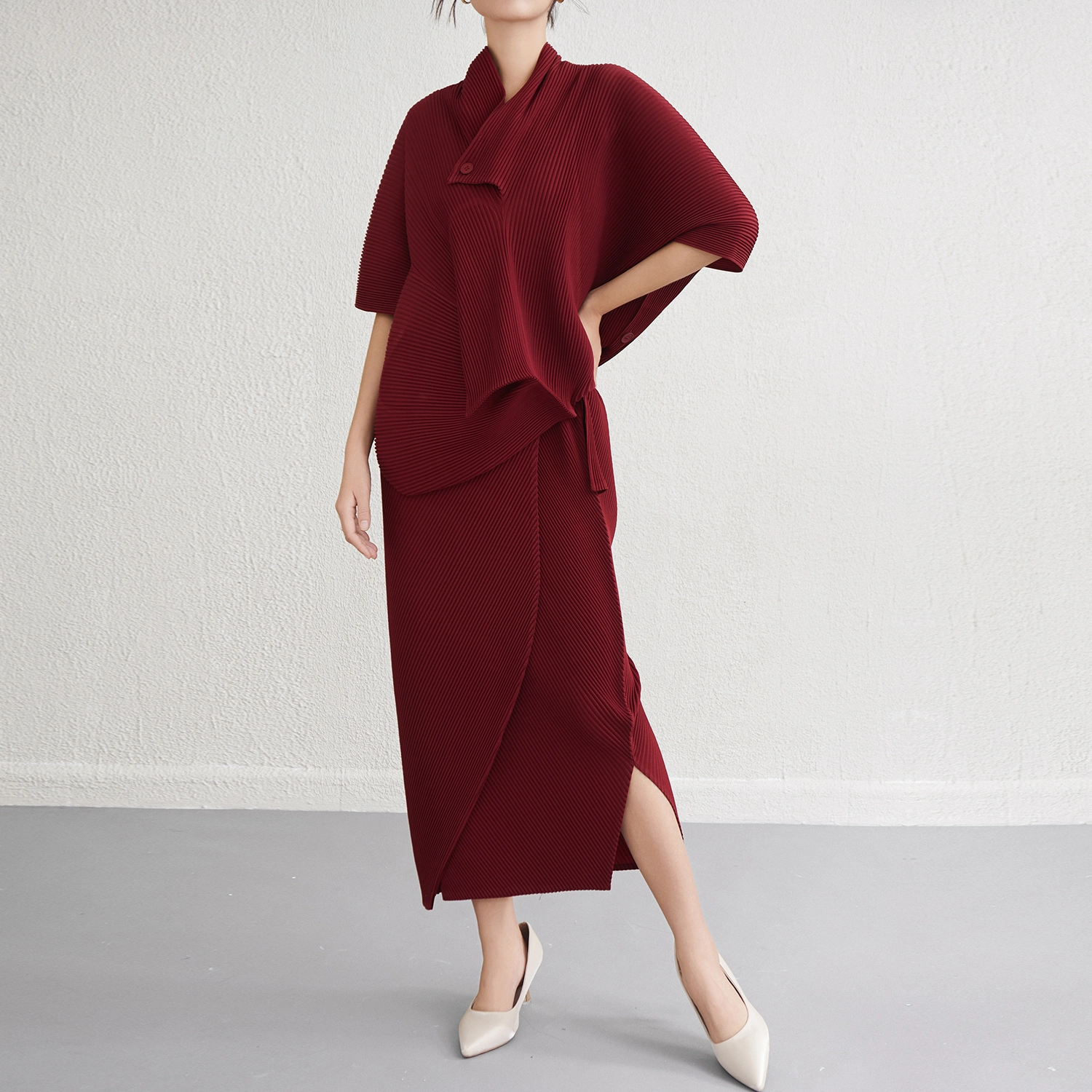 Pleats Clothing Manufacturer 2024 Latest Design Miyake Pleated Casual Two-piece Set For Ladies Loose Design Skirt And Top Two-piece Set 1