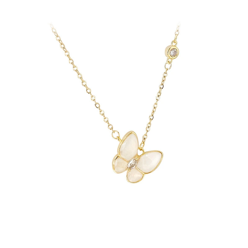 Factory Wholesale Fashion Popular Gold-plated Diamond Butterfly Pendant Necklace Women's Temperament Beautiful Necklace 1