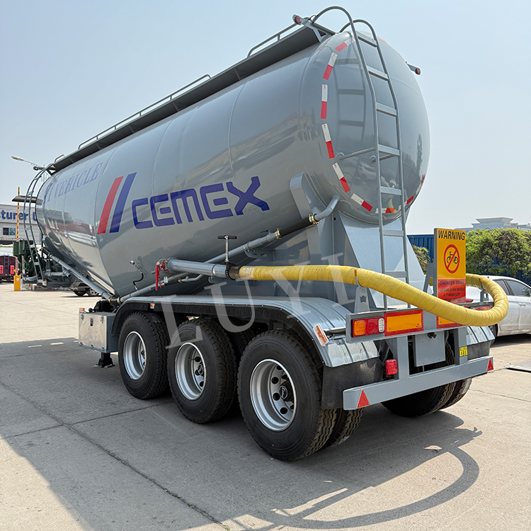 Transporte de cenizas volantes de cemento 40/42 CBM Powder Tank Railer 2