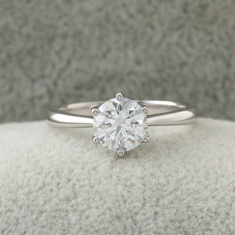 8 mm H<000000>a Dicke Pfeile in super niedriger Sechs-Zinken-Tulpenfassung Moissanit 10 Karat Weißgold Solitär Damen-Verlobungsring mit Diamant 12