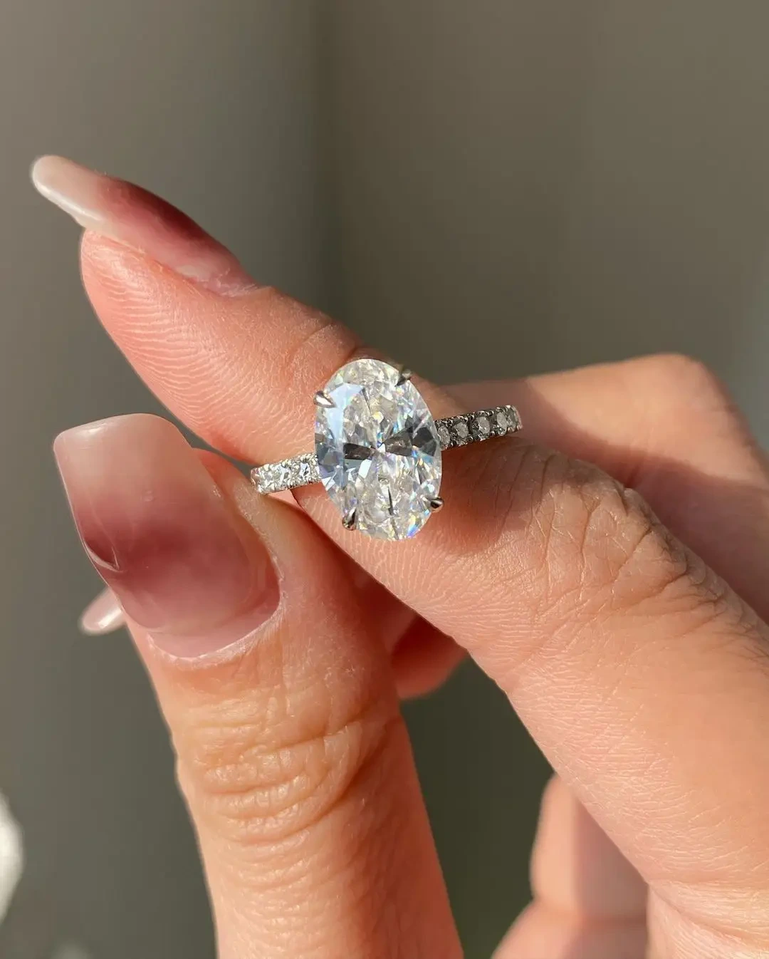 Luxury Gift Engagement Fine Jewelry Oval Lab Diamond 14k 18k 2 Carat Oval Cut D Vvs Lab Grown Diamond Jewelry Ring 1