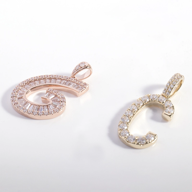 Bijoux Provence : pendentif personnalisé en or massif jaune 10 carats avec pierres en forme de lettre C, style tendance 2025 1