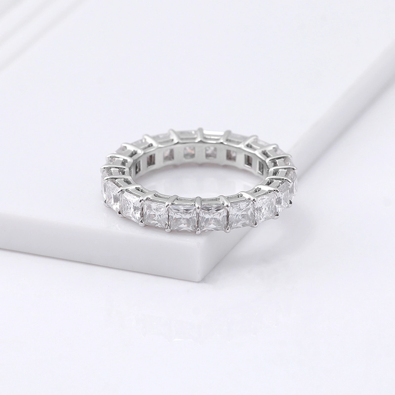 Bague d&39;éternité en or blanc massif 18 carats avec moissanite taille française 3 x 3 mm, style moderne, pour mariage 1
