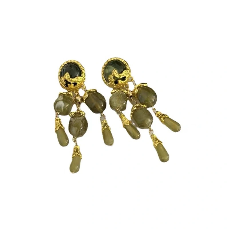 Baroque Vintage Gold Plated Pearl Green Earrings Fashion Jewelry Exaggerated Long Tassel Earrings For Women Daily Wear 1
