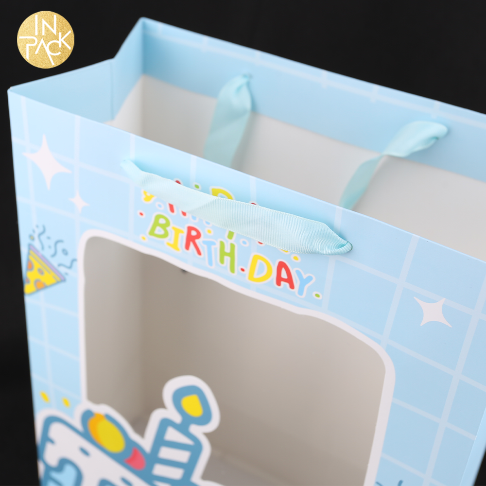 Individuell gestaltete Papiertüten als Gastgeschenke für Babypartys zum Großhandelspreis mit Sichtfenster 4