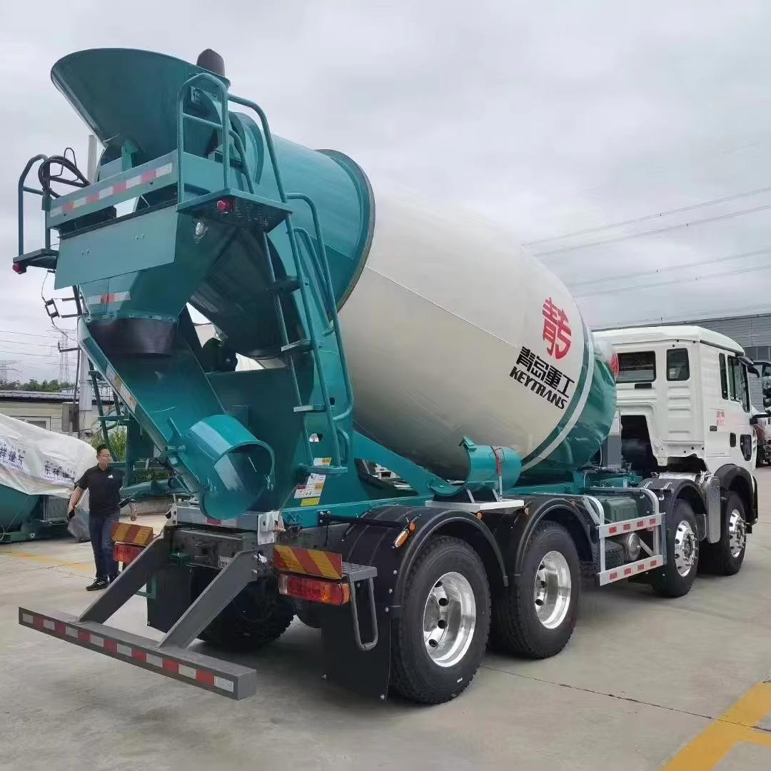 Howo 8x4 10 Cubic Meters Cement Mixer Truck For Sale 1