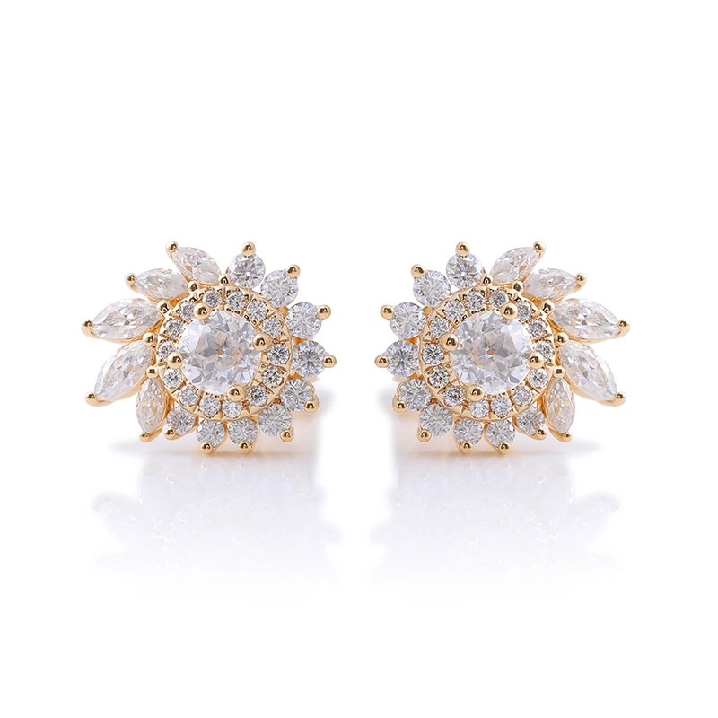 Pendientes de diamantes elegantes Diseño 2021 Fashion Luxury Yellow Gold Moissanite Pendientes de tendencias de oreja de 14k Pendientes 1